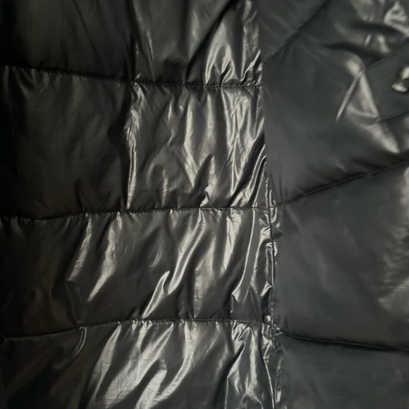 Abercrombie and fitch black jacket medium fur hood - Picture 4 of 6